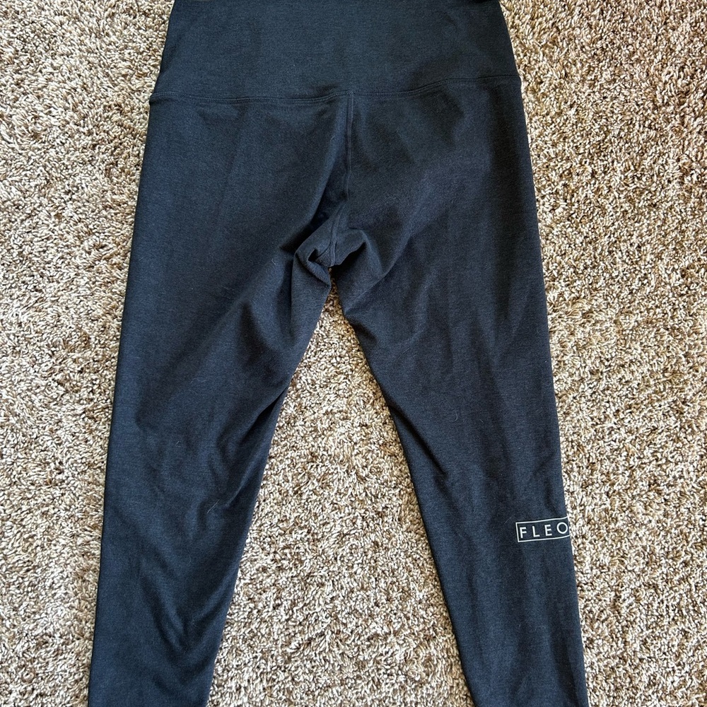 Fleo  Black Leggings
